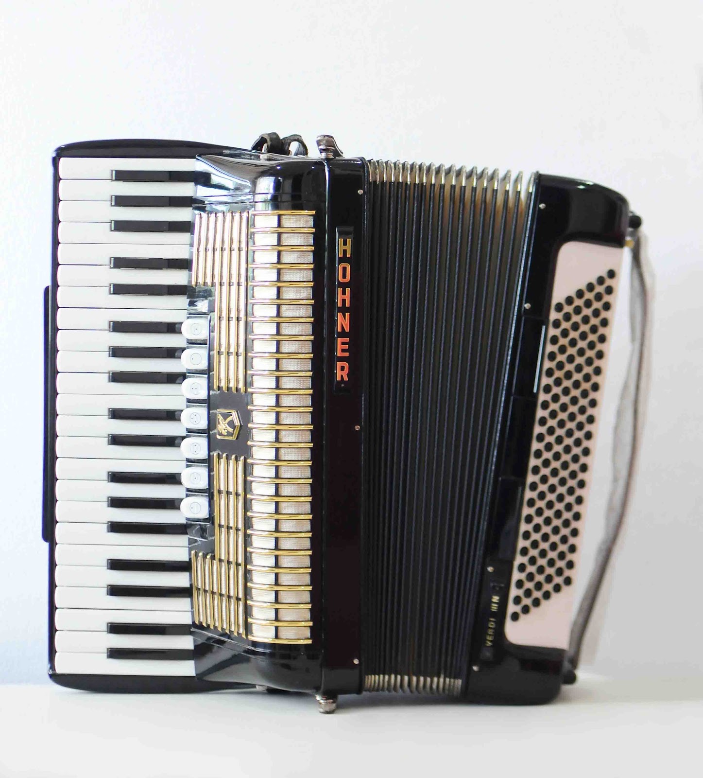 hohner accordion website